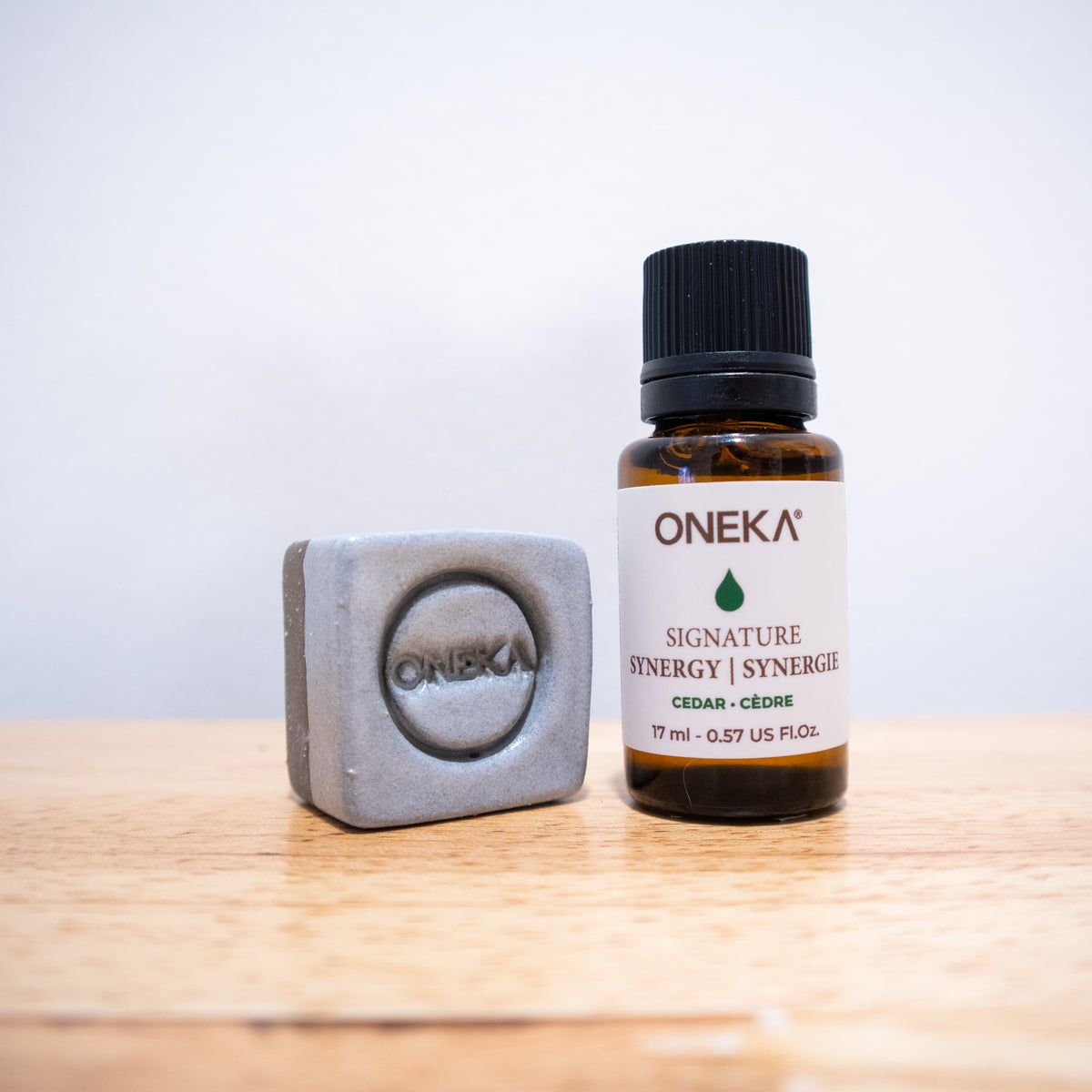 Oneka x Atelier Trema Cedar Diffusing Set